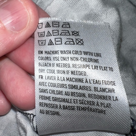 American Eagle Gingham Cold Shoulder Top - Picture 9 of 10